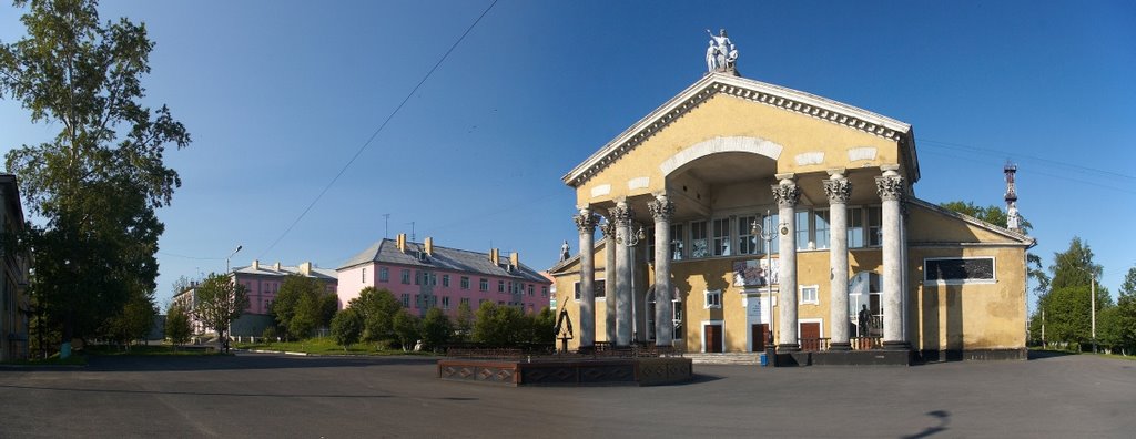 Детская музыкальная школа № 10, ул. Калинина, 1, июнь 2009