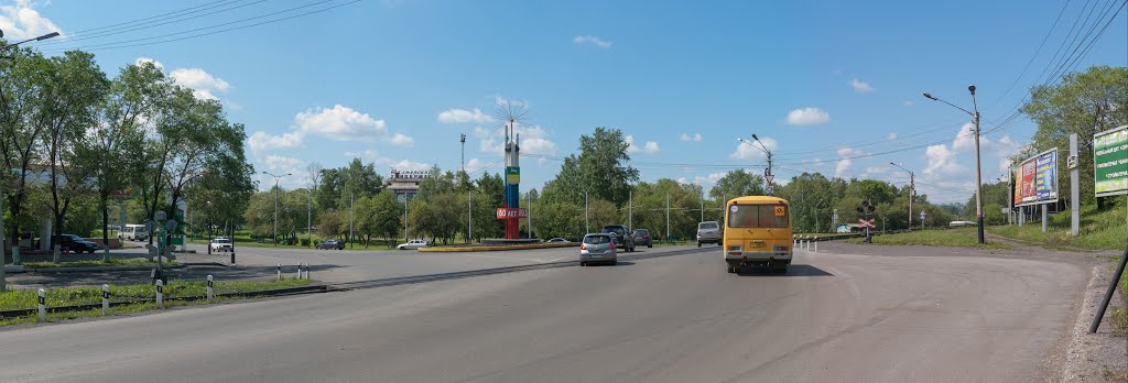 Перекрёсток пр-кта Шахтёров и ул. Проспектной, июнь 2013