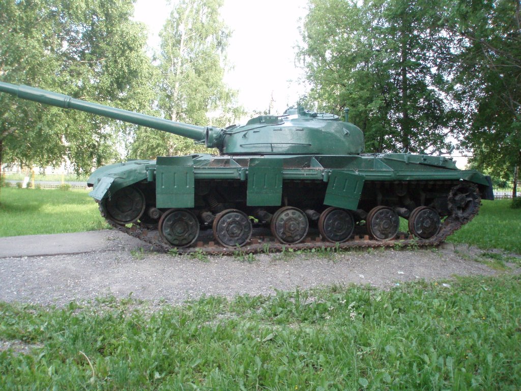 Танк в Городском Саду