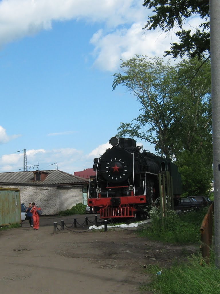 Памятник-провоз в Зуевке