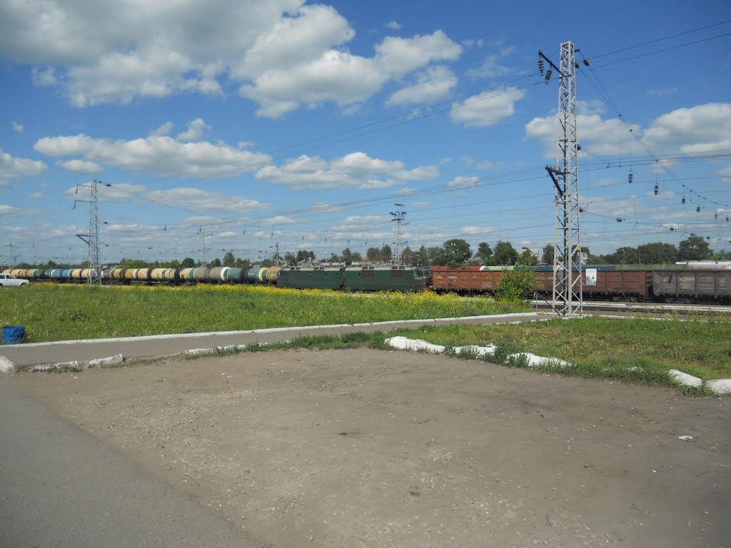 ВЛ80 проходит станцию Котельнич 1