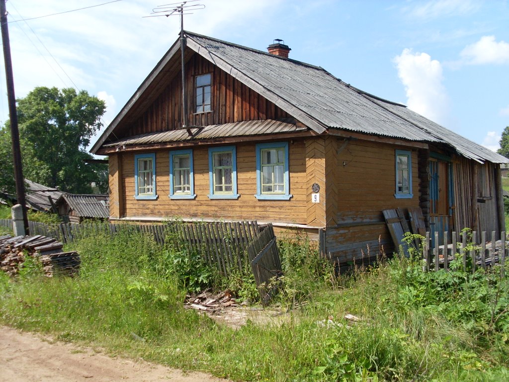 ул. Молодой Гвардии, 9