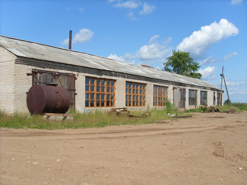 Гараж. ПМК (Передвижная механизированная колонна)