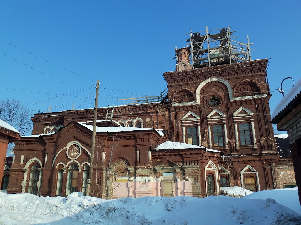 Южный фасад Никольской церкви