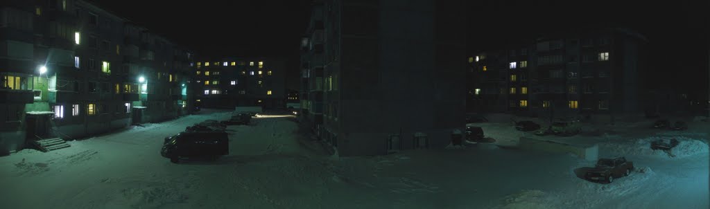 Панорама из окна, Гоголя 7, двор, ночь
