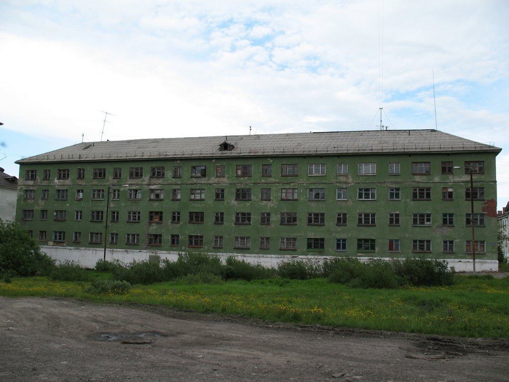 улица Красных Зорь, дом 3