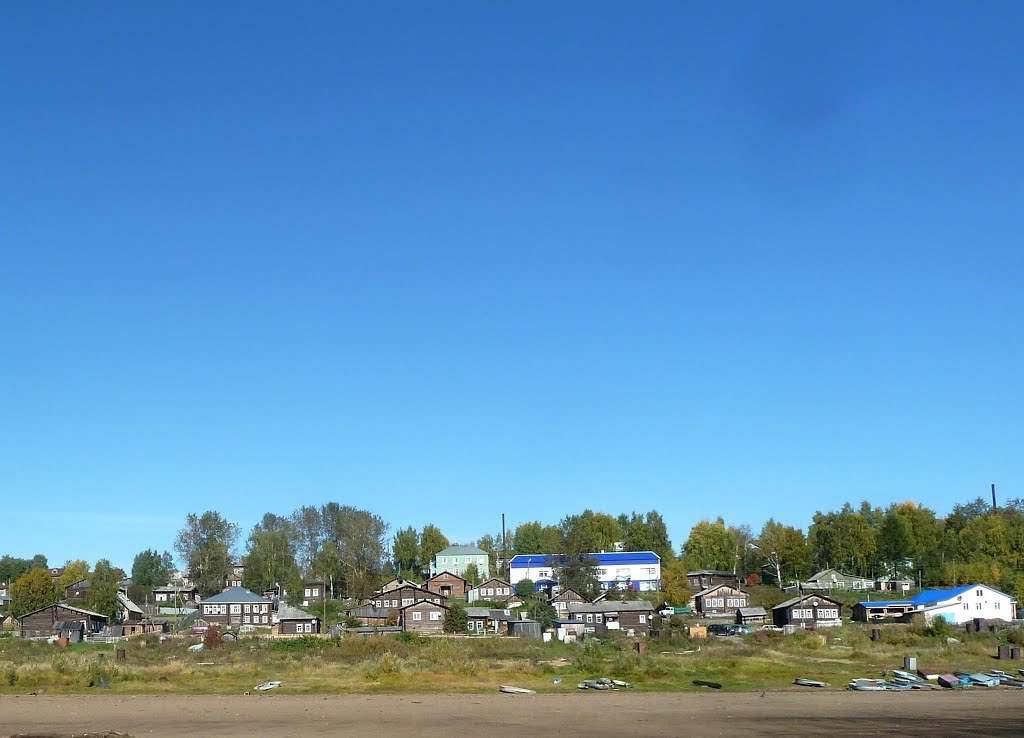 Село Усть-Кулом, вид с реки Вычегды