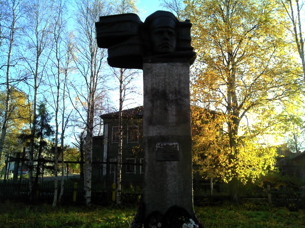 Памятник В.Ф. Батманову первому председателю Печорского уездного исполкома