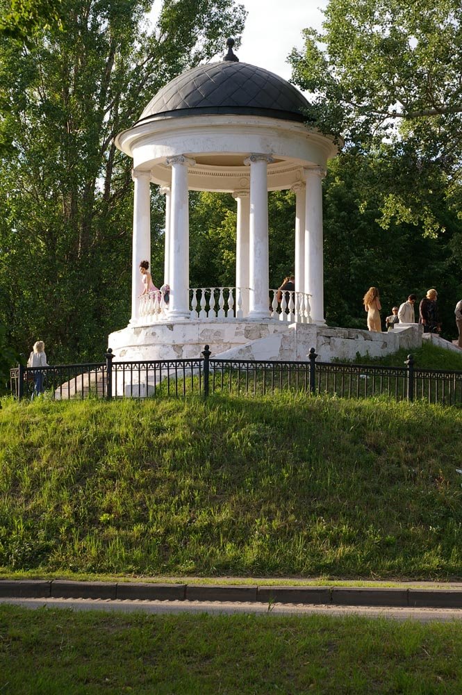 Беседка Островского / Ostrovskiys summerhouse (23/06/2007)