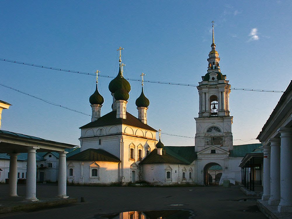 На закате.  Кострома