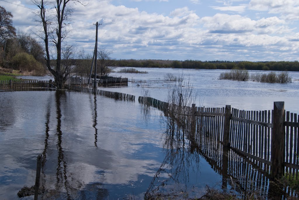 половодье
