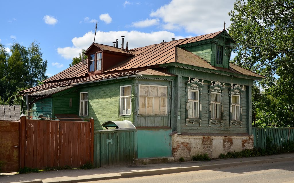 Нерехта. Ул.Володарского,25.  Дом жилой (нач.20 в.).