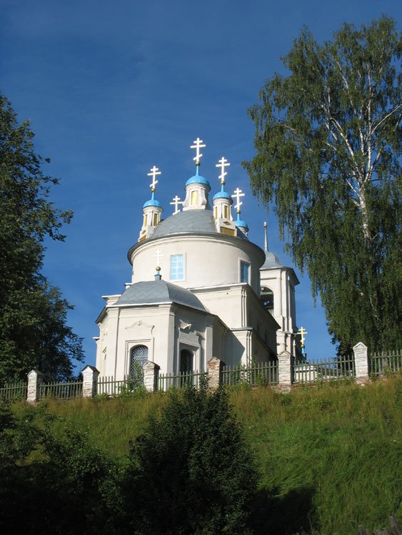 Воскресенская церковь посада Парфеньева.