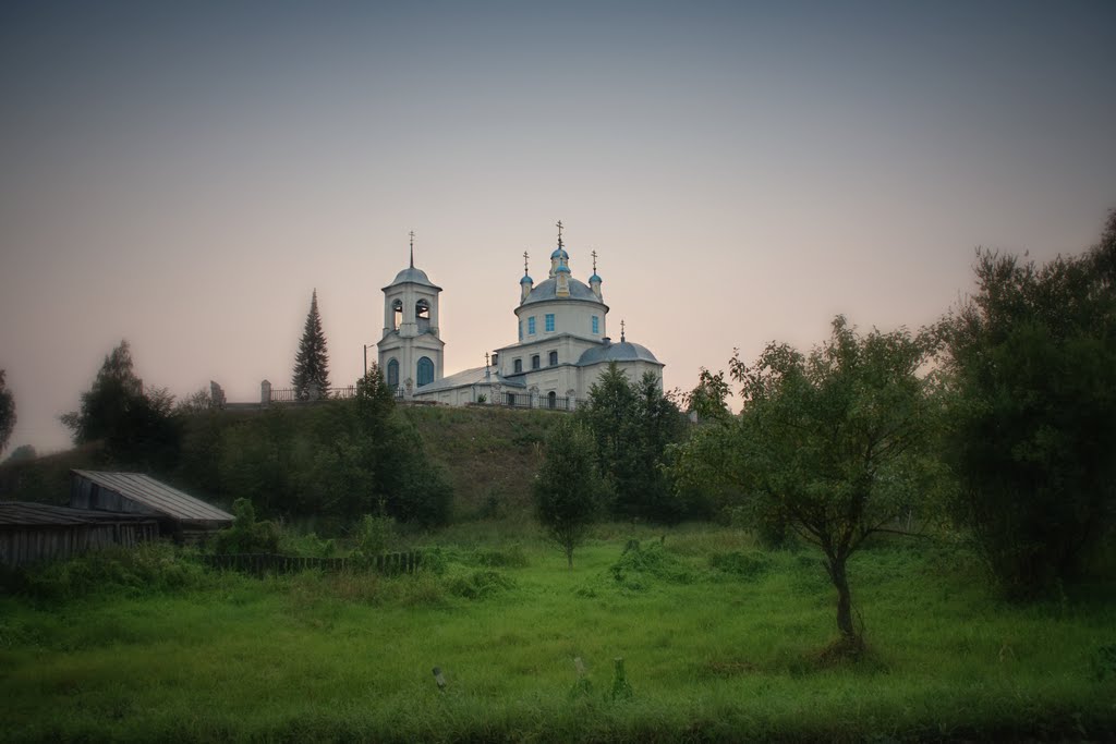 Россия.Костромская область.Парфеньевский район.с.Парфеньво.Посадская Соборная церковь Воскресения Христова.1790г.