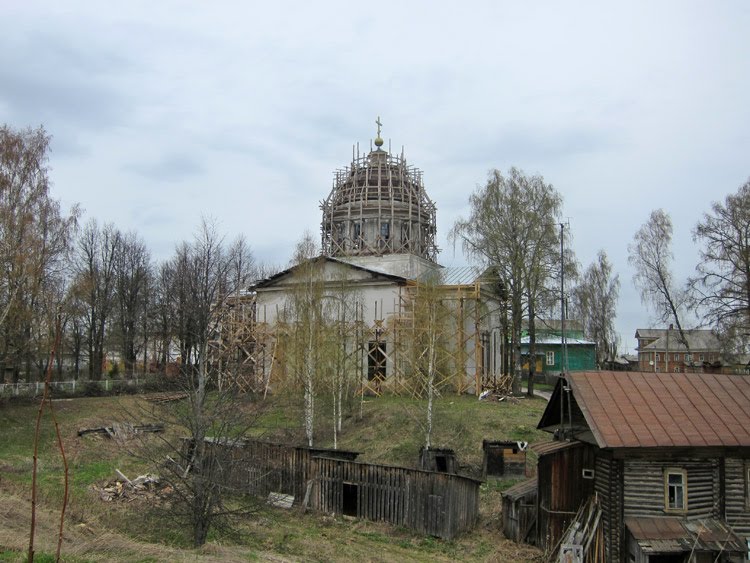 Ризоположенская церковь.