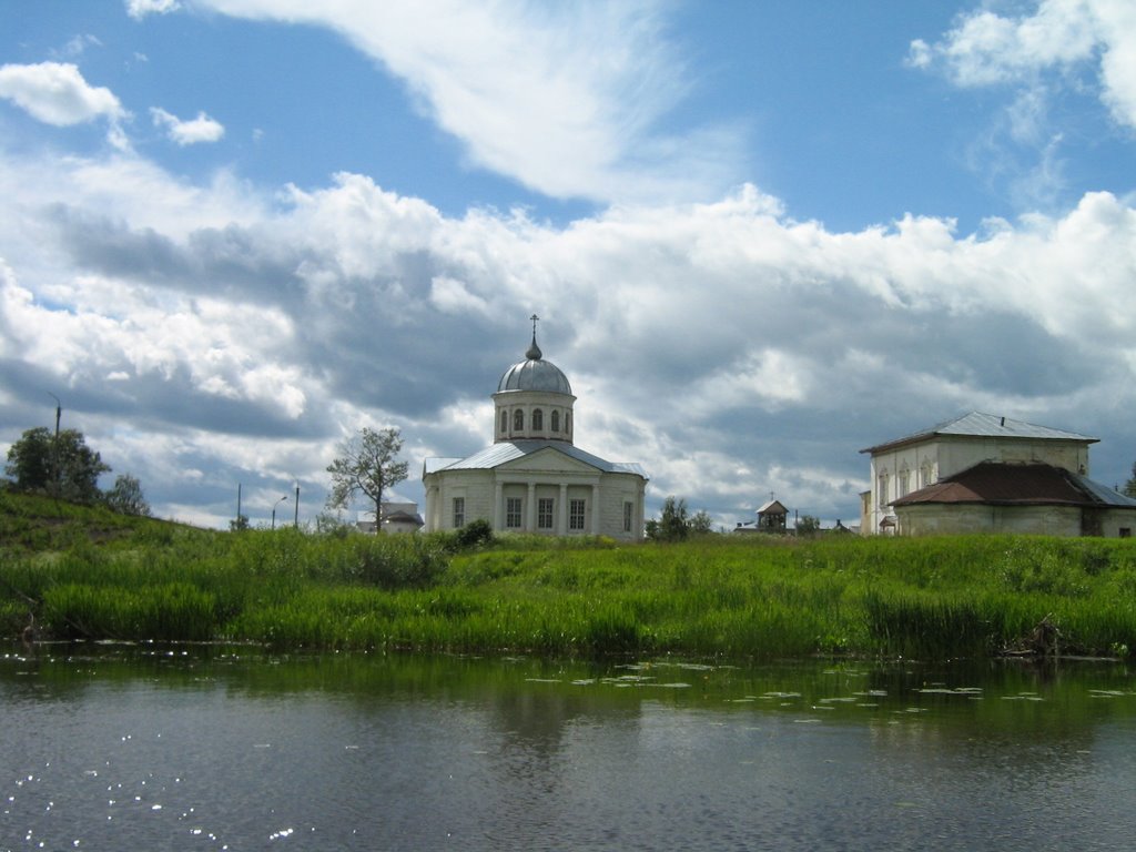 Вид на церковь