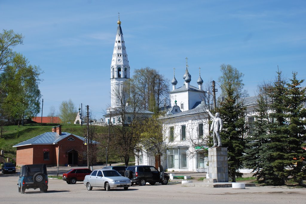 Судиславль. На площади