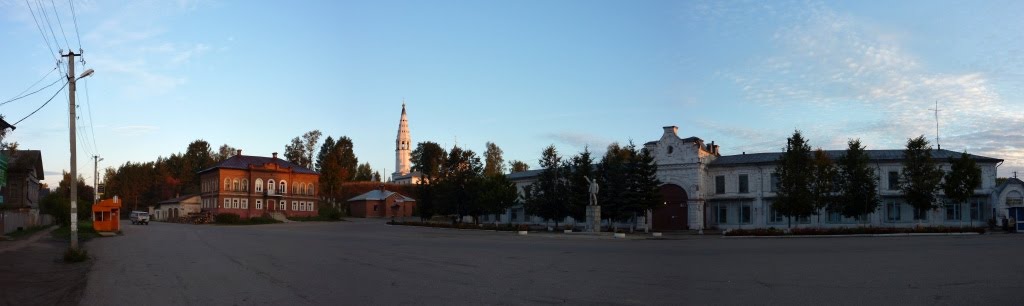 Центр Судиславля (утро)