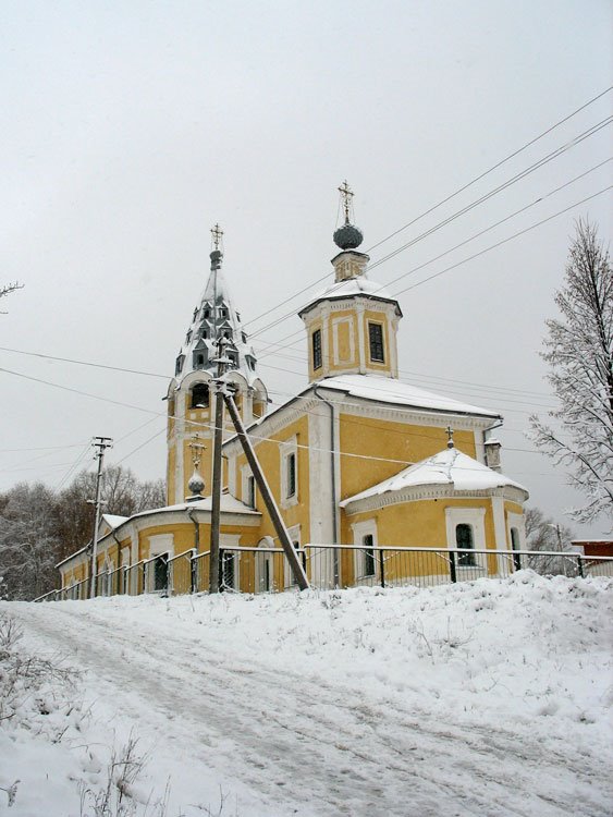 Успенская церковь города Чухломы.