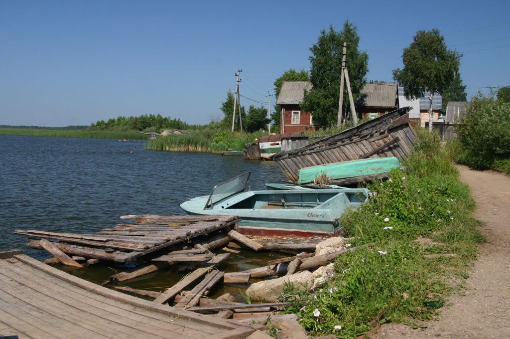 Берег Чухломского озера.