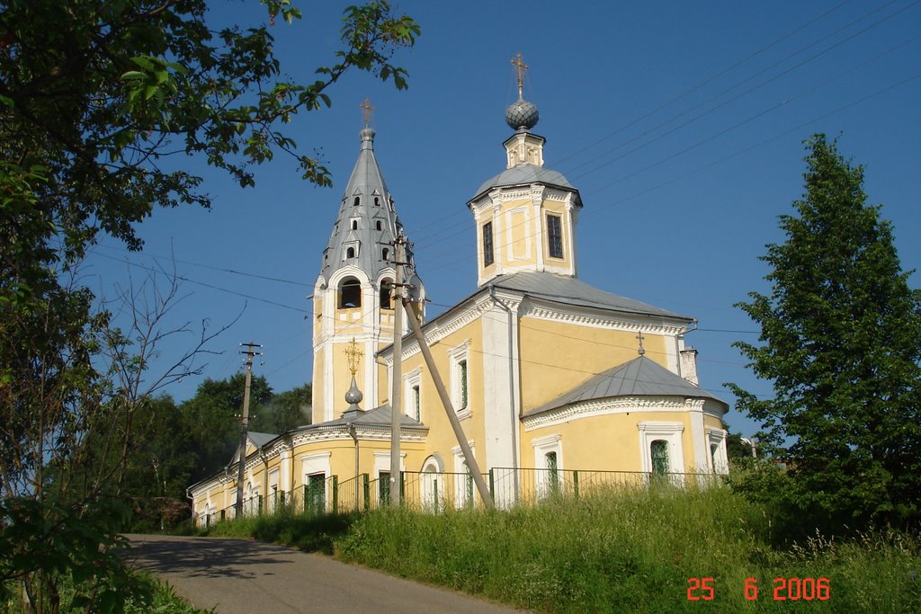 Чухлома, церковь