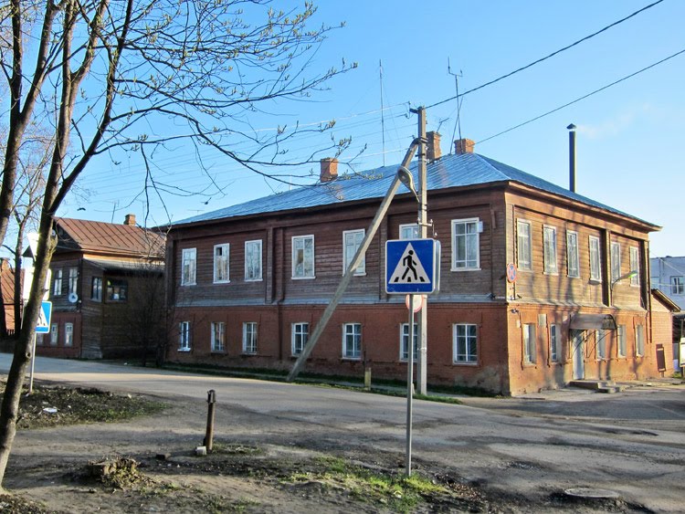 Бывшая Александровская богадельня. Богородицкая домовая церковь не сохранилась.