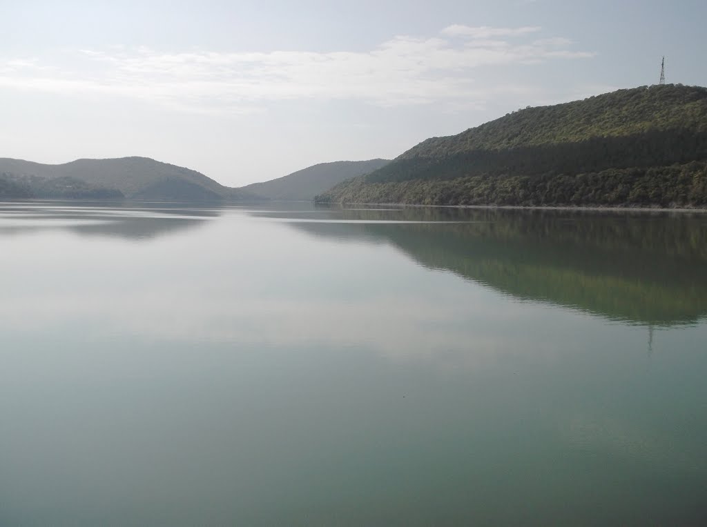 13-10-2012 / Lake Abrau