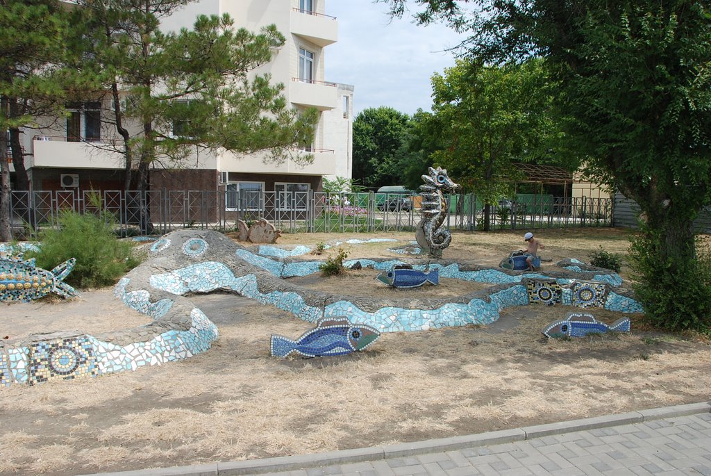 Памятник рыба