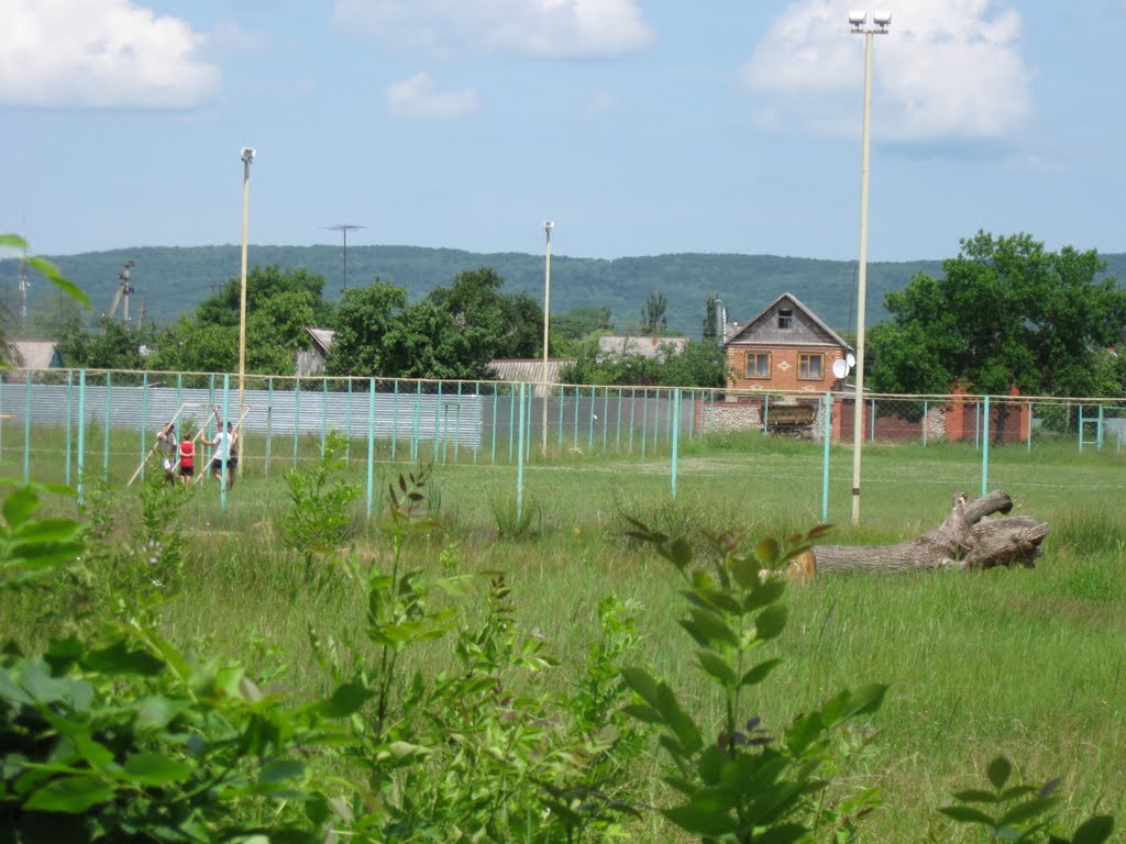 стадион возле ОЭЗ