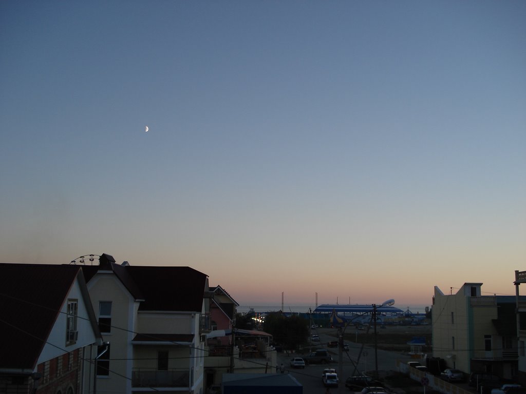 Early evening under the moon