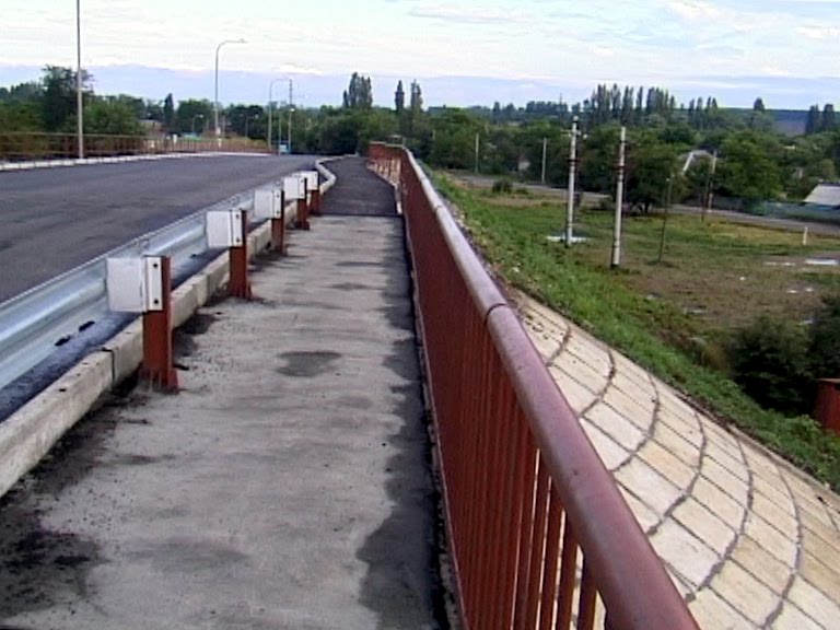 Г. Белореченск. Мост и трасса на Майкоп. Фото Виктора Белоусова.