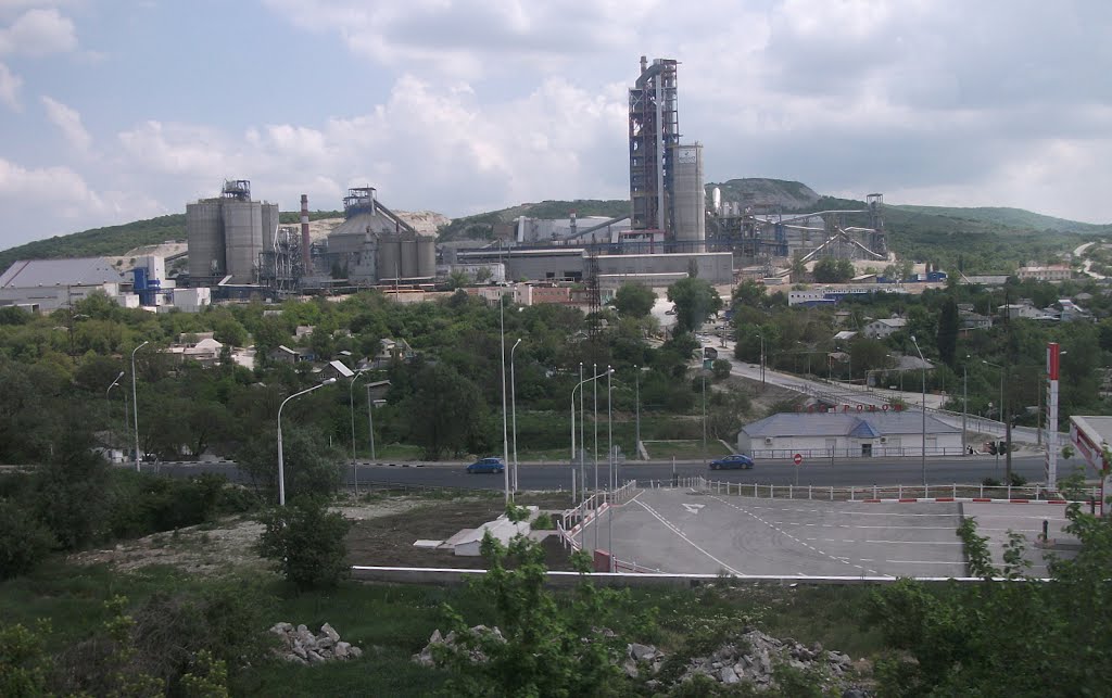 Верхнебаканский цементный завод