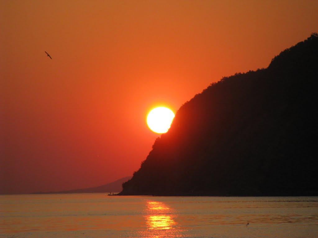 Sundown in Djubga. Закат солнца в Джубге