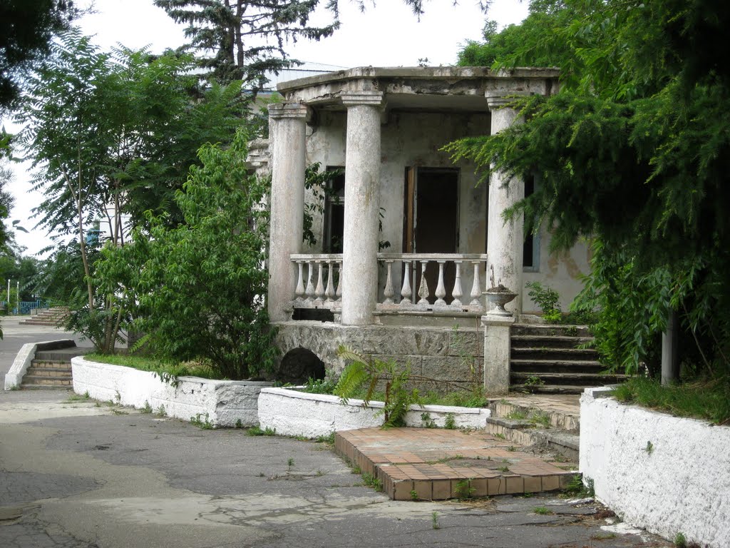 Старый корпус санатория Джубга