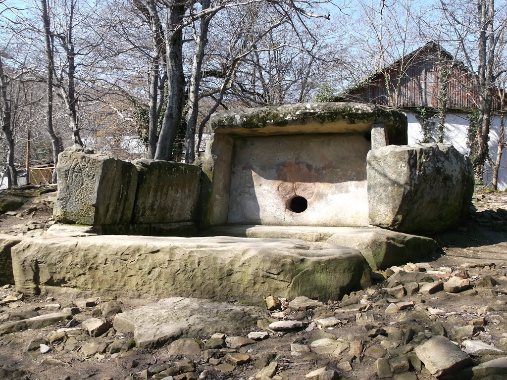 Дольмен / The dolmen