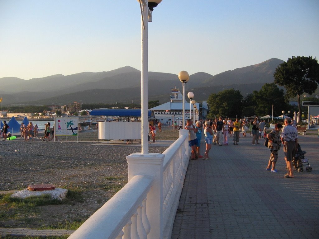 Бульвар в Кабардинке.