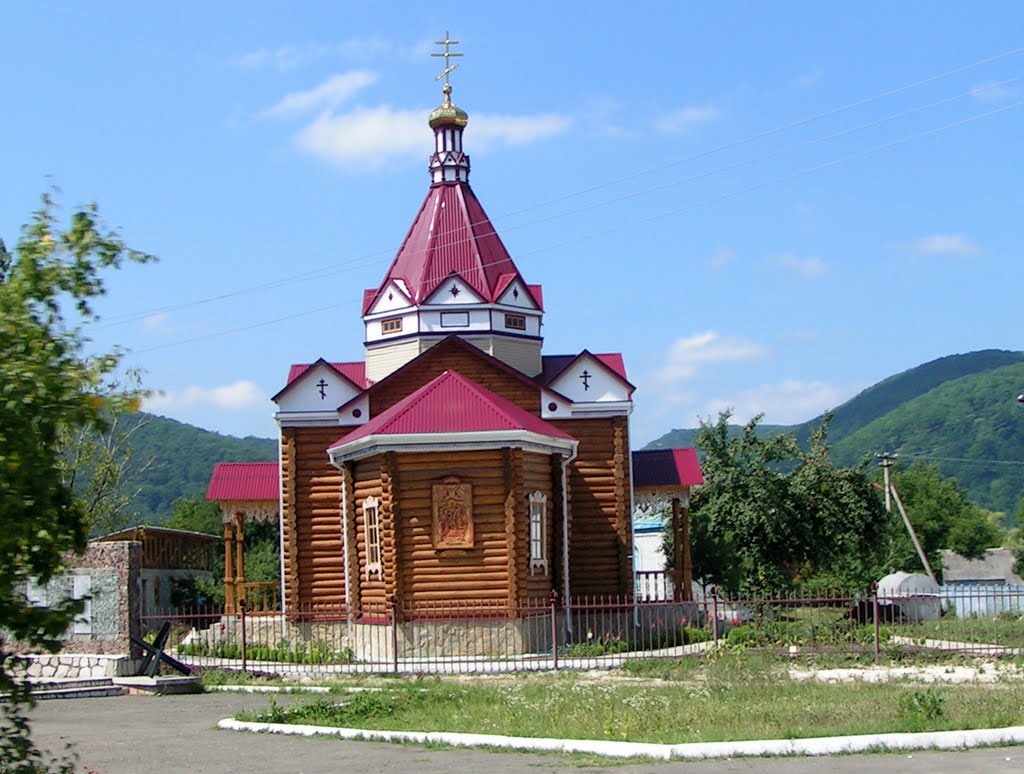 Церковь Димитрия Солунского в Каменномостском. - Orthodox church.