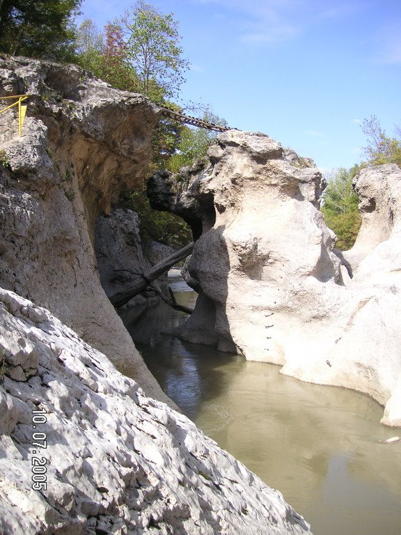 Quaint Rocks @ Khadzhokh