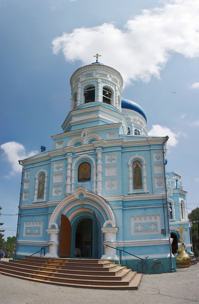 Каневская, Свято-Покровский храм, вертикальная панорама -23.05.2010 г.