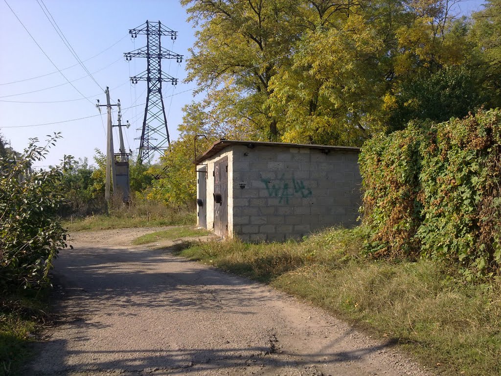 Каневская, возле железной дороги (24.10.2010)
