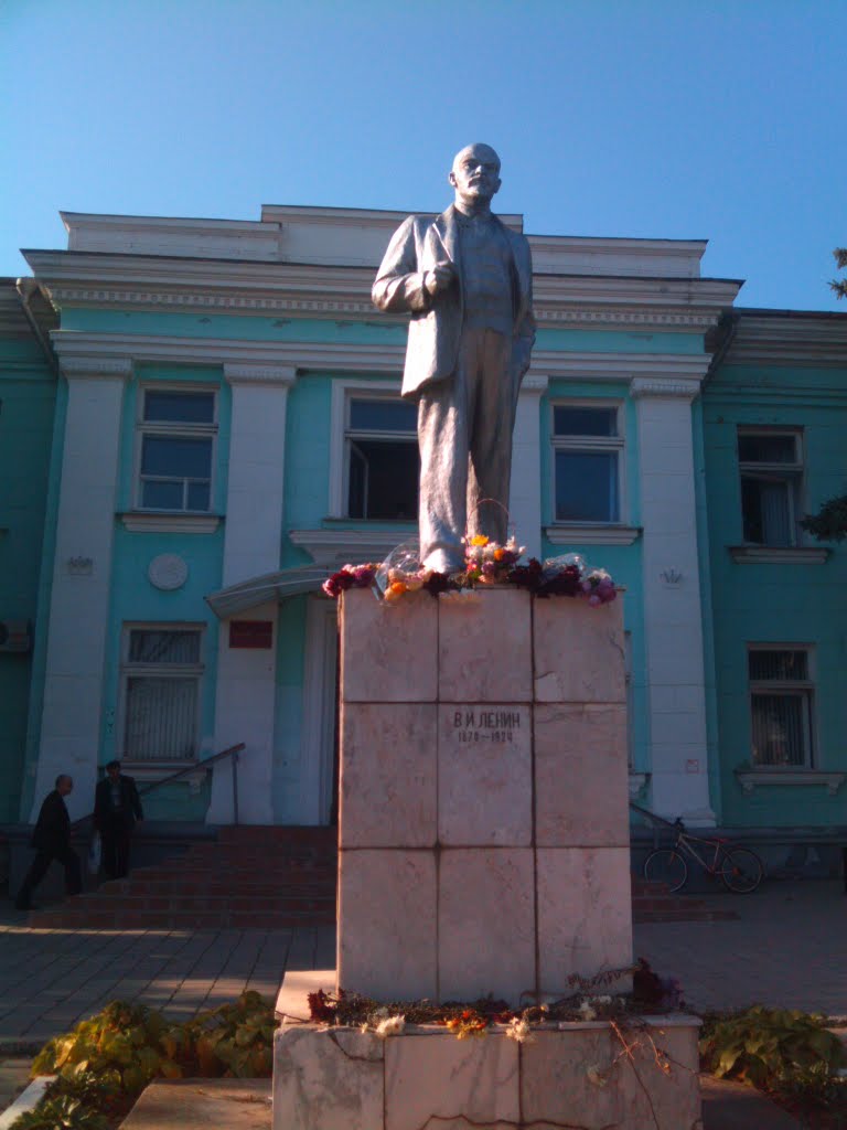 Памятник В.И. Ленину