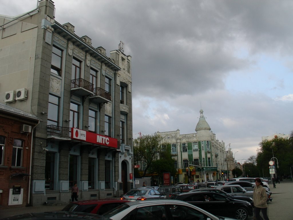 Угол Гимназической и Красной