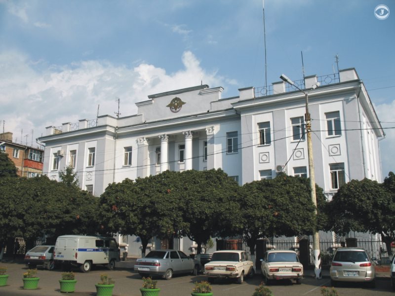 горотдел МВД и ФСБ. http://kropotkin23.ru/