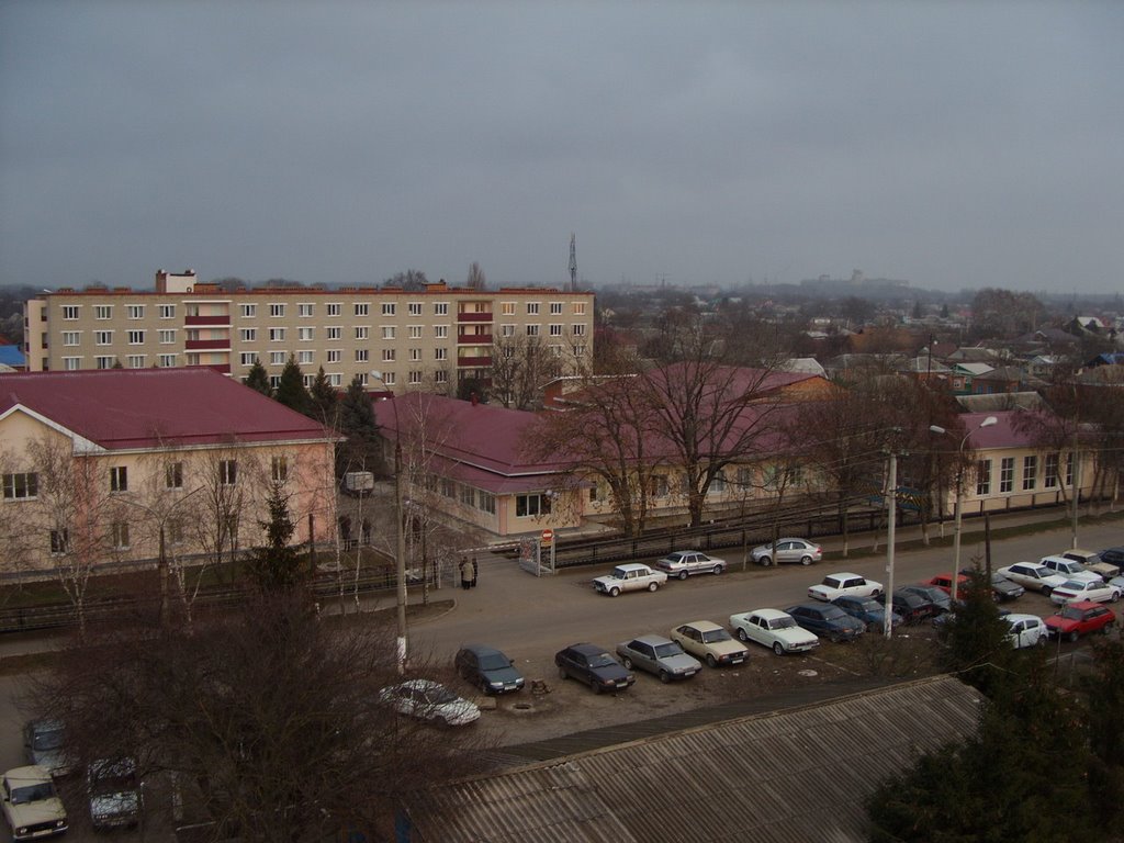 С осветительной мачты...