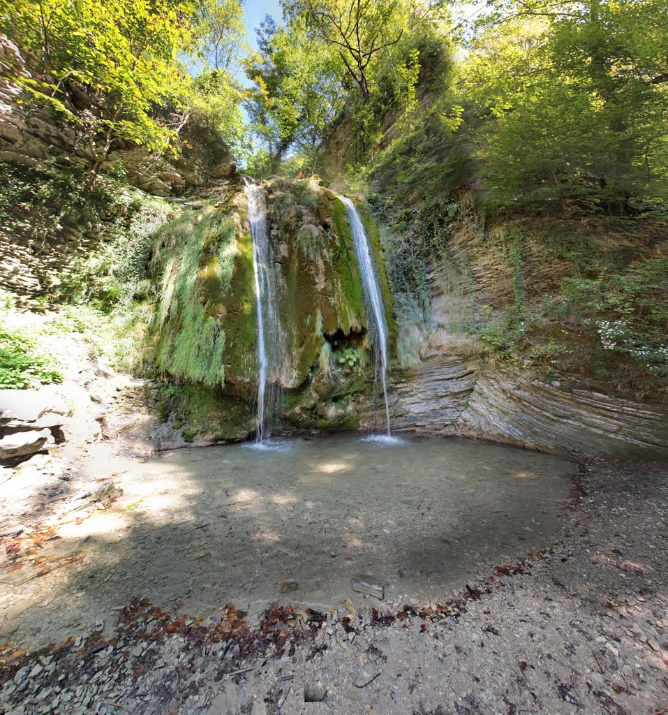 Тенгинские водопады