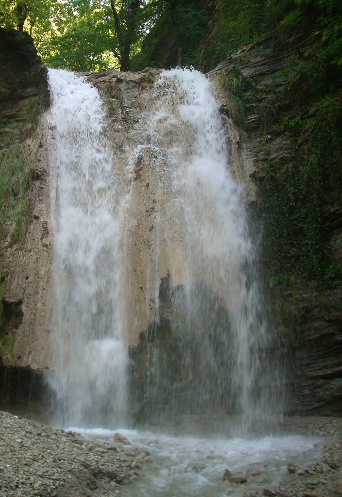 Tenghinka waterfalls / Тенгинские водопады