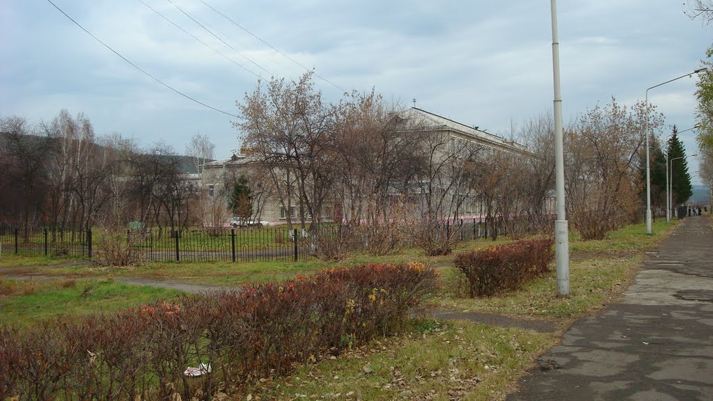 до 170 - ой школы недалеко