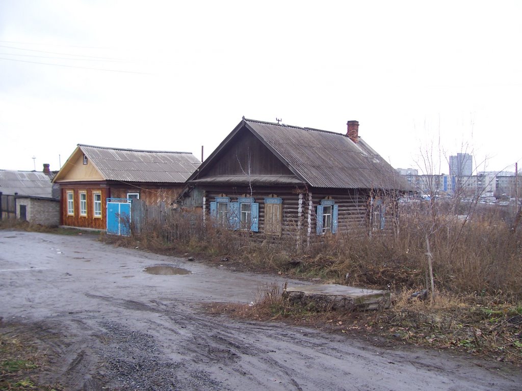 Ачинск, улица Грузинская и вид на администрацию
