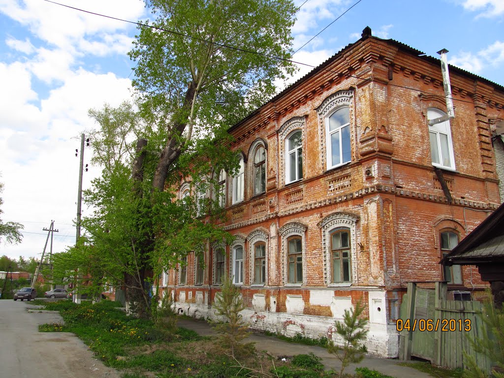 3 Karl Marx St.