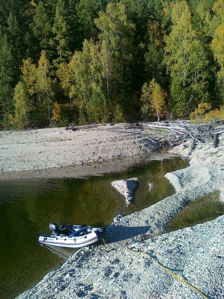 Лодка в заливе, Красноярское море